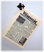 A szimpla sz�let�snapi �js�g, bővebb forr�smer�t�ssel, t�bb napilap �s hetilap r�szlet alapj�n mutatja be a sz�let�snapos sz�m�ra �rdekes nap �s �v esem�nyeit, g�lyah�r, sz�let�si �rtes�tő �s k�p beilleszt�s�vel a sz�vegk�rnyezetbe